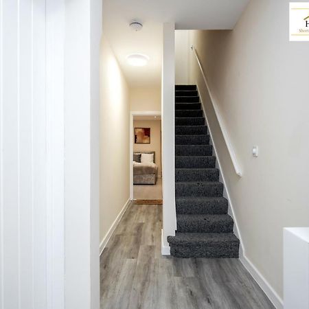 Bedford Hospital Victoria Apartments A And B By Homely Spaces Short Lets & Serviced Accommodation Luaran gambar