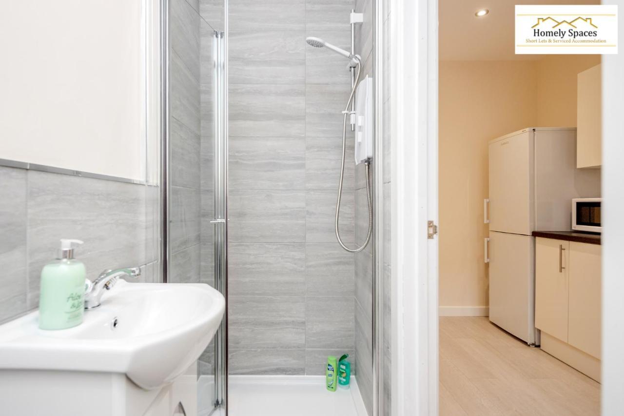 Bedford Hospital Victoria Apartments A And B By Homely Spaces Short Lets & Serviced Accommodation Luaran gambar