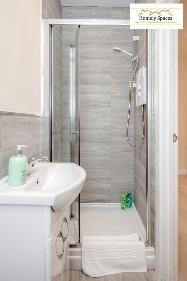 Bedford Hospital Victoria Apartments A And B By Homely Spaces Short Lets & Serviced Accommodation Luaran gambar